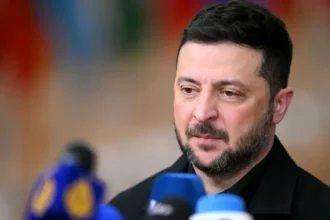 زيلينسكي يرفض التنازل