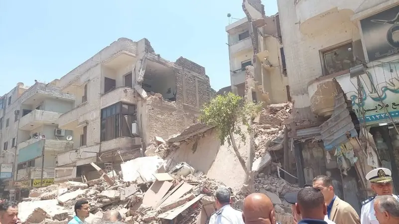 (عقار منهار في مصر، أرشيفية)