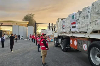 من دخول المساعدات الإنسانية إلى غزة - رويترز