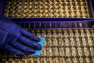 سبائك الذهب في أحد بنوك الذهب العالمية