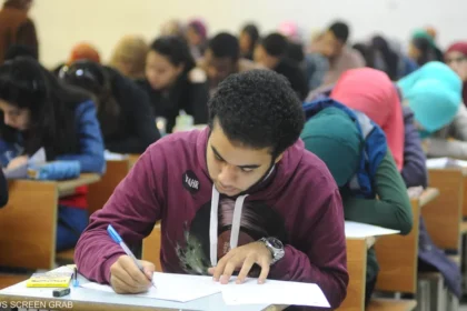 مصر تعتمد المراقبة الإلكترونية