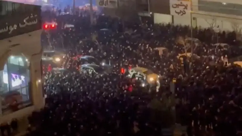 50 قتيلاً خلال الاحتجاجات في إيران