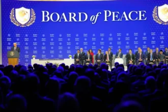 ترامب يلتقي أعضاء مجلس السلام