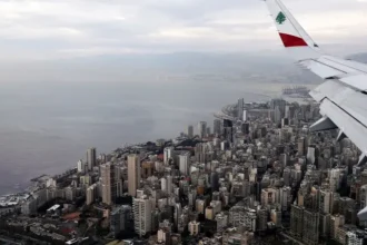 تسليم ضباط من نظام الأسد