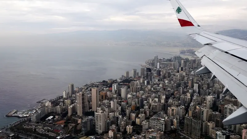 تسليم ضباط من نظام الأسد