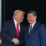 الرئيس الأمريكي دونالد ترامب ونظيره الصيني شي جين بينغ،