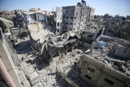 حجم الدمار الهائل الذي طال البنية التحتية في غزة.