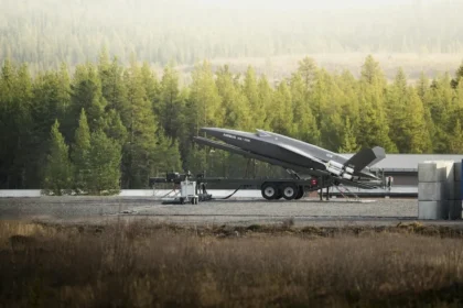 طائرة U740 Valkyrie على منصة الإقلاع قبل رحلتها الأولى في أوروبا. - Airbus